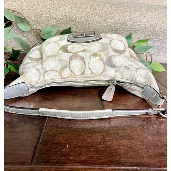 Coach cream, tan, gold and silver canvas handbag - Picture 6 of 8